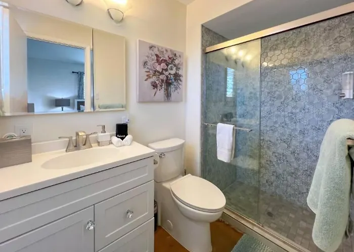Heated Pool, King Beds, Bbq, Sleeps 10 Holiday home Scottsdale