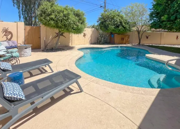 Heated Pool, King Beds, Bbq, Sleeps 10 Holiday home